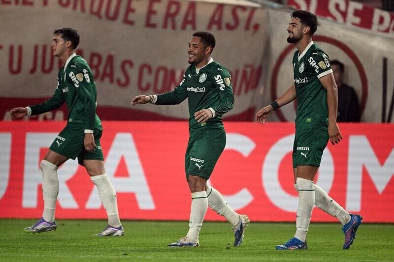 Vitoria vs Palmeiras - Thắng lợi dễ dàng